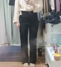 엄청 날씬해보이고 편해요!! 가격이 저렴해서 크게 기대를 안했는데 가성비 완전굿