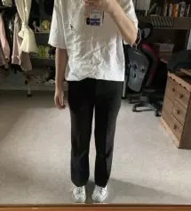 배송은 2주정도 걸렸지만 사이즈 및 핏이 너무 이뻐요!
