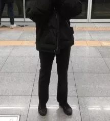 한번도 리뷰 올린 적 없었는데 바지가 엄청 마음에들어서 생애 첫 리뷰남겨요!!!
