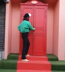 뒤늦게 구매후기를 올려요 구매한지 2~3일만에 물품 받았던 것 같구 두께도 지금 입기엔