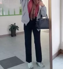 슬랙스 처음사봣는데 청바지보다 훨씬말라보이고 키도 커보여서 만족스러워요~~~~♥