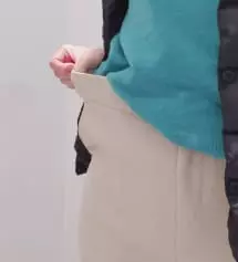 쫀쫀하고 좋아요 아빠다리해도편하고 허리밴딩도 잘잡아주는데 탄단하게잡아줘서 핏이이