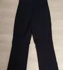 조금 길게 입고 싶어서 오리지널 xs사이즈로 했는데 길이도 발등 위에 오고 잘 맞아요.