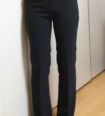 쇼핑 어플에서 슬랙스 1위라서 샀는데 가격도 가격이지만 퀄리티가 너무 좋아요. 평소 