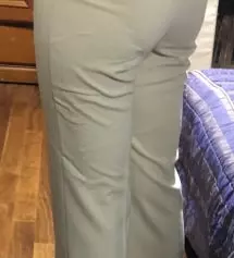 오자마자 입어봤어요! 원래 xl 입는데 살빠져서 라지 주문했는데 좋아요. 엉덩이가 좀 