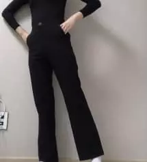 사이즈 xs랑 s 사이에서 고민 많이 했는데 편하게 입고 싶어서 s사이즈로 구매
