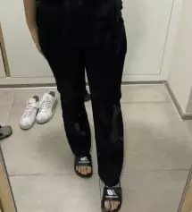 슬랙스 너무 편해요..!! 처음으로 이런 디자인 샀는데 성공했네요!! 
