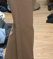 요즘 슬렉스가 편해서 그거만 사게돼용 !
