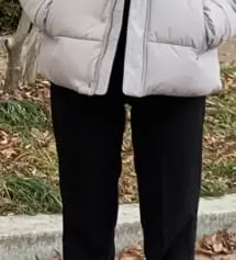 다리모양 이쁜 바지 라는 소리 많이 들었어요ㅠㅠㅠ너무 이뻐요 허리도 편하고 다리도 