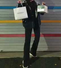 바지 진짜 장난아니에요,,
