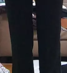 비슷한 바지를 다른 쇼핑몰에서 샀다가 실패한적이 있어서 많이 걱정하고 고민 하면서 