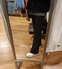 편하기도 정말 편하고 핏이 진짜 예뻐요! 딱 세미부츠 컷이라 과하지 않고 깔끔한 느낌