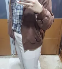 베이지 바지 하나 갖고 싶어서 찾아보다가 후기 많은 모찌슬랙스로 골랐어요! 와 근데 