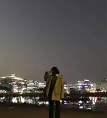 사이즈를 M이랑 S중에 많이 고민했는데 S 사길 잘한 것 같아요!! 딱 맞습니다ㅠㅠ요즘 