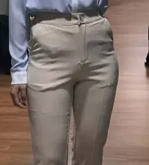 하체에 좀 살이 있는 편이에요 그래서 그런지 좀 딱 맞긴 하지만 잘 맞아요 마음에 들어