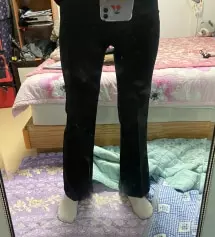 일단 바지 상태 너무 좋고요!! S하고 m 같이 입는데 s로 사니 딱 맞네요ㅜ 반하이보다는