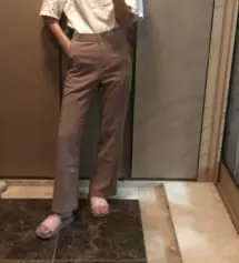 와 이거 진짜 예뻐요 ㅠㅠ 핏이 장난 아니게 예뻐요 제가 다리는 짧은 편인데 이 바지 