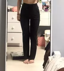 167/53 허리에 비해 골반있는 몸이고 바지 28 하의 M입는데 스판이 좋다갈래 S구매했어