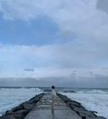 이걸 왜 지금샀죠? 색상 사진과 비슷하고 진짜 핏이 너무좋아요
