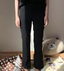 네.. 미쳤습니다 후기 좋아서 믿고 샀는데 이정도일줄은... 입어 봤는데 허리 밴딩으로