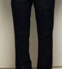 베이지랑 블랙 두개 샀는데 배송은 빨리 왔습니다! 그리고 블랙 정말 데일리로 잘 입고