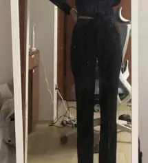 일단 토요일에 주문했는데 월욜 오후에 배달왔구요 ㅠㅠ배송빨라서 너무 좋고 와 바지진