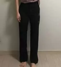 고고싱꺼는 처음 입어보는데 평소에 입는 다른 곳 슬랙스들이 다 커서 몸에 딱 맞는 슬