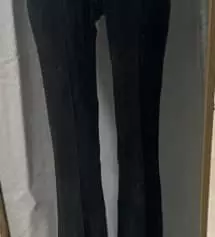 마른편이라 맞는 바지가 별로 없어서 고민하다가 고고싱에서 처음 시켜봤는데 왜 바지 