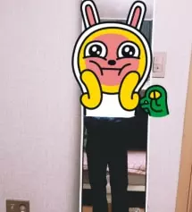 허리가 얇고 허벅지가 굵은편이라 항상 허벅지 사이즈에 맞춰서 바지를 사서 허리는 남