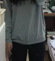 핏은 정말 예뻐요! 전 평소 28사이즈, m사이즈 입는데 후기 보니까  이 슬랙스는 작게 