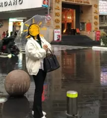 배송 : 빠름(주문 후 이틀만에 배송받음)
