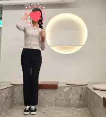 슬랙스가 너무 벙벙하면 오히려 더 말라보여서 안예쁘고, 그렇다고 딱 달라붙어서 스키