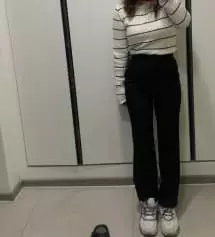 안 입어보고 사는거여서 그냥 사람들 많이 사는걸로 샀는데 완전 성공했어요'!! 허