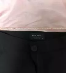 태어나서 슬랙스 허리 수선 안해본건 처음이네요.
