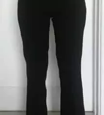 키가 155cm에 다리가 키에 비해 짧고 허벅지랑 엉덩이에 살이 많은 편 이에요. 그래서 