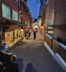 편하고 예뿜 밥많이 먹고 배나와도 스판끼가 있어선가 티 많이 안남 딴딴하게 잡아주진