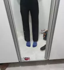 바지 받자마자 바빠서 서랍에 넣어두고
