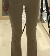 엄청 편하고 핏도 이뻐요 .. 조금 길게 입으려고 165 기장 샀는데 170 살걸 그랬어요 ㅎ