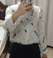 바지 핏이 예쁘고 입고 생활하기 편해요 제가 하체비만이라 조금 끼이긴하지만 살 조금