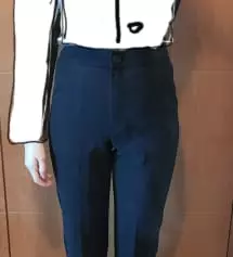 뱃살 많은 저한테 M사이즈가 딱이에요. 키 169에 기장은 사진만큼 이쁘게 오네요! 살 뺐