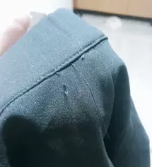 172/85 에 하의 34 입습니다 정사이즈 구매했고 기장은 165로 구매했는데 끌릴랑 말랑핏