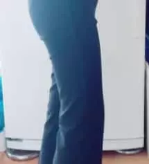 몸무게가 52kg이였을때 친구한테 있던 모찌슬랙스 s사이즈를 잘맞게 빌려입은적이 있어