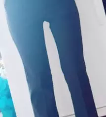 몸무게가 52kg이였을때 친구한테 있던 모찌슬랙스 s사이즈를 잘맞게 빌려입은적이 있어