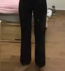 허리와 키에 맞춰서 사가지고 허벅지가 그렇게 두껍지 않은 저인데도 허벅지에 좀 많이