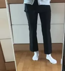 살이 좀쪄서 허리가 좀 작은데 확실히 스판끼가 있어서 입기 너무 편해요 👍기장도 바닥