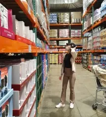 처음에 블랙 색상 주문해서 입고, 모카베이지 재구매했습니다.
