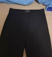 슬랙스는 발목을 완전히 덮는 기장으로 구매하고 싶었는데 이 제품이 제가 원하던 핏이