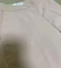 제가 24인치라 슬랙스를 사면 거의 허리를 줄여야했어요. 근데 수선하게 되면 처음의 그