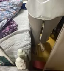 배송오는데 한달이긴했지만 이게 3개째 사는거라서 입고 편해서 항상구매해요!!:)