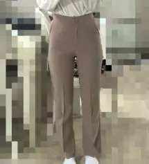 제가 찾던 바지예요!!!!! 바지를 살때 매번 허리가 안맞았었는데 이 바진 허리가 밴딩이
